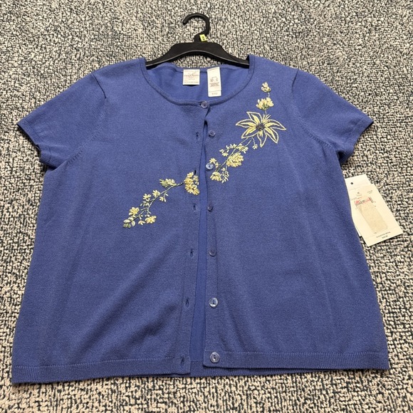 Emma James Sweaters - Emma James Petite XL Cardigan Blue Embroidered Short Sleeve